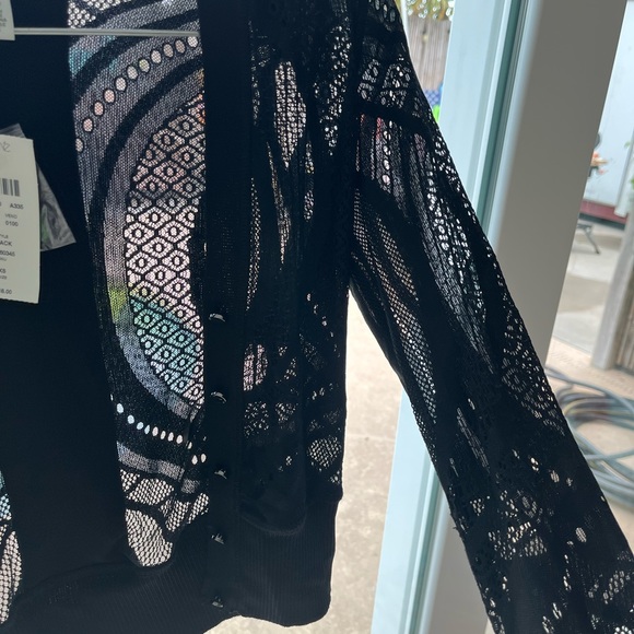 Elegant sweater detail. - it looks amazing when worn over just a cami or bra. - Picture 3 of 5